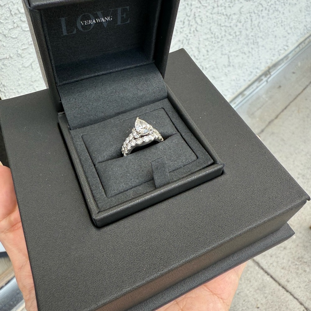 Vera Wang Engagement and Wedding Band Ring Set